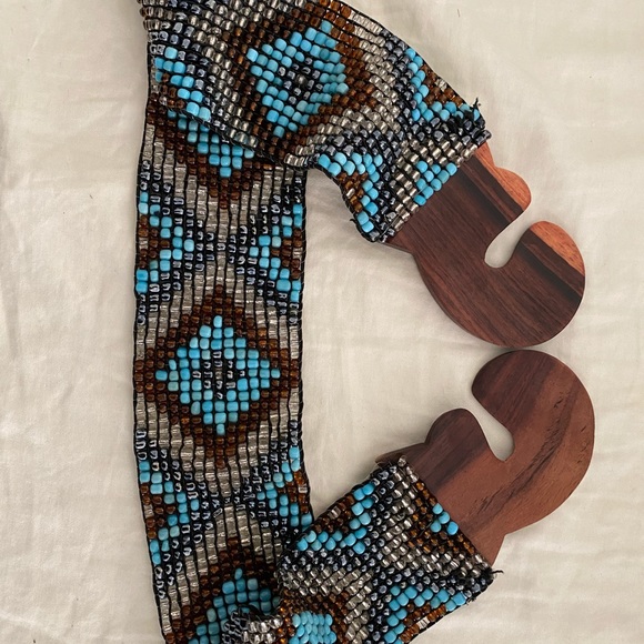 Beautiful beaded stretch belt - Picture 2 of 6